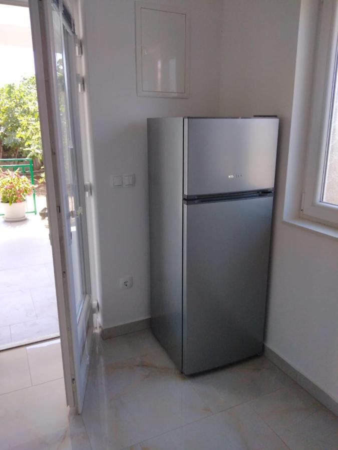 Apartment With Terrace And Garden Пироваць Екстер'єр фото