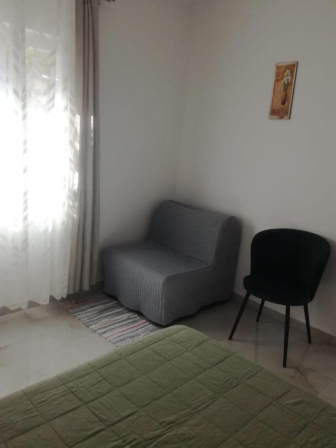 Apartment With Terrace And Garden Пироваць Екстер'єр фото