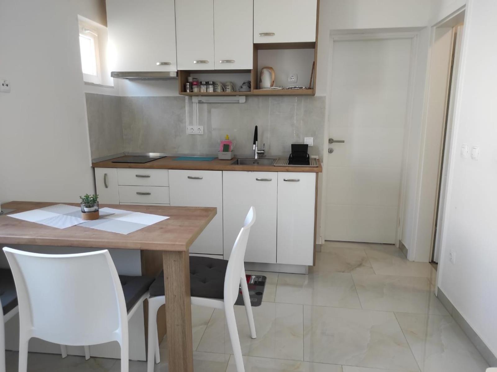 Apartment With Terrace And Garden Пироваць Екстер'єр фото